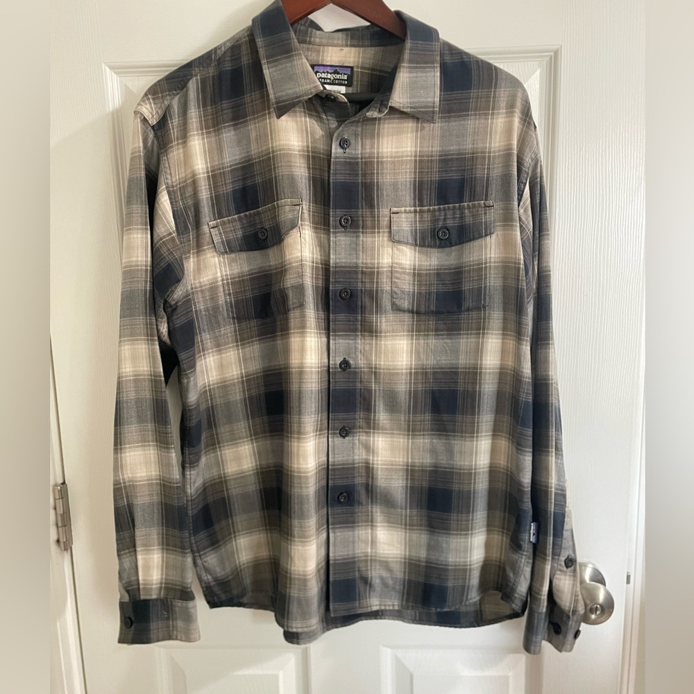 Patagonia Men’s Button Up Long Sleeve Shirt Plaid Brown & Tan Size Medium